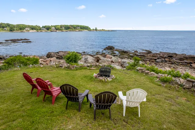 $2,999,000 | 4 Hamlin Place, York, ME 03909