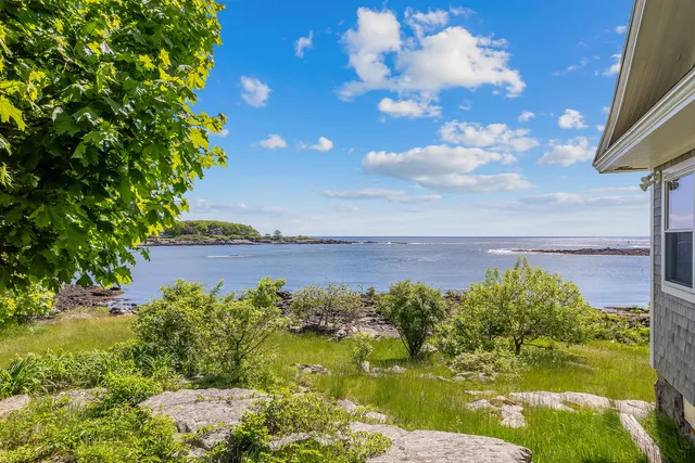 $2,999,000 | 4 Hamlin Place, York, ME 03909