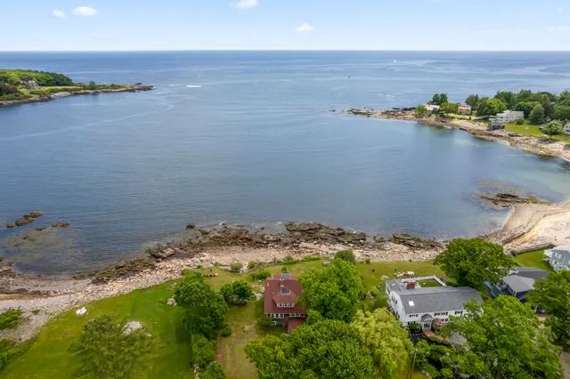 $2,999,000 | 4 Hamlin Place, York, ME 03909