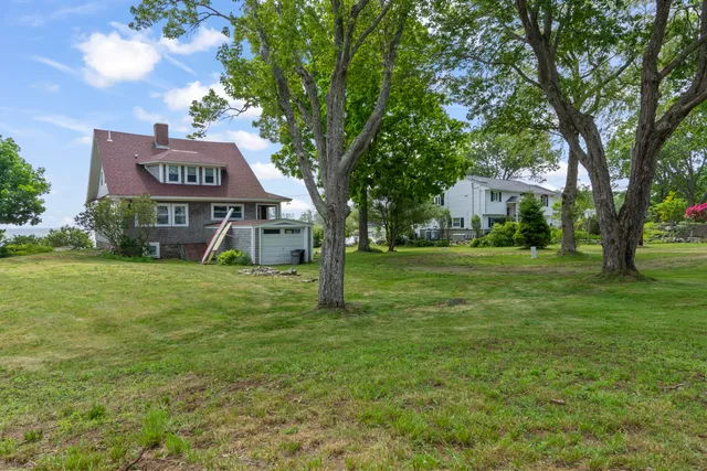 $2,999,000 | 4 Hamlin Place, York, ME 03909
