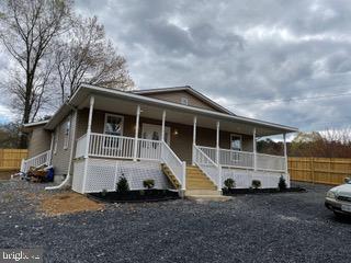 489 Myers Road Berkeley Springs, WV 25411 - Photo 2 of 26 Single family home waiting for you!