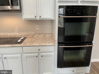 489 Myers Road Berkeley Springs, WV 25411 - Photo 15 of 26 Double oven - great for celebrations!