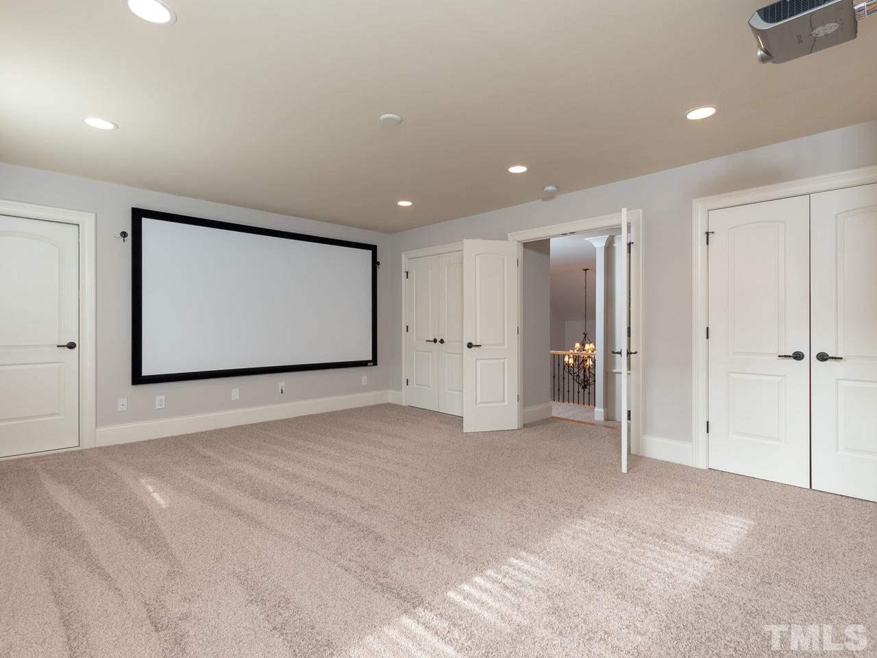 1312 Caistor Lane Raleigh, NC 27614 - Photo 15 of 30 Gallery Image 15