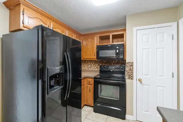 $1,400 | 1435 Amy Avenue, Clarksville, TN 37042