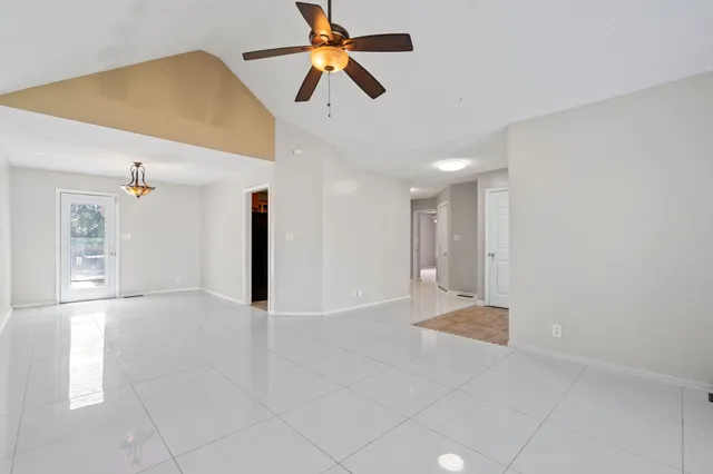 $1,400 | 1435 Amy Avenue, Clarksville, TN 37042