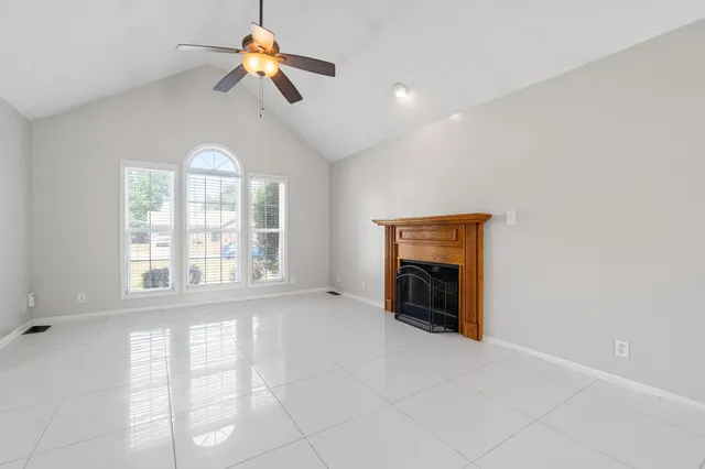 $1,400 | 1435 Amy Avenue, Clarksville, TN 37042