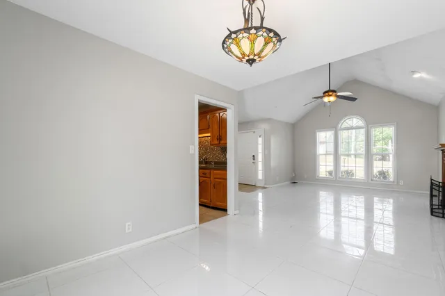 $1,400 | 1435 Amy Avenue, Clarksville, TN 37042