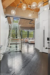 $1,975,000 | 411 West Ontario Street, Unit 201302, Chicago, IL 60654
