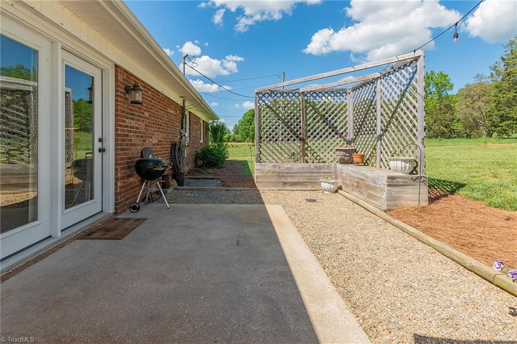 678 Hedrick Mill Road Lexington, NC 27292 - Photo 32 of 39 Gallery Image 32