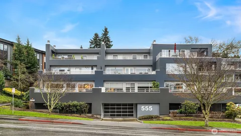 $1,095,000 | 555 Kirkland Way, Unit 205, Kirkland, WA 98033