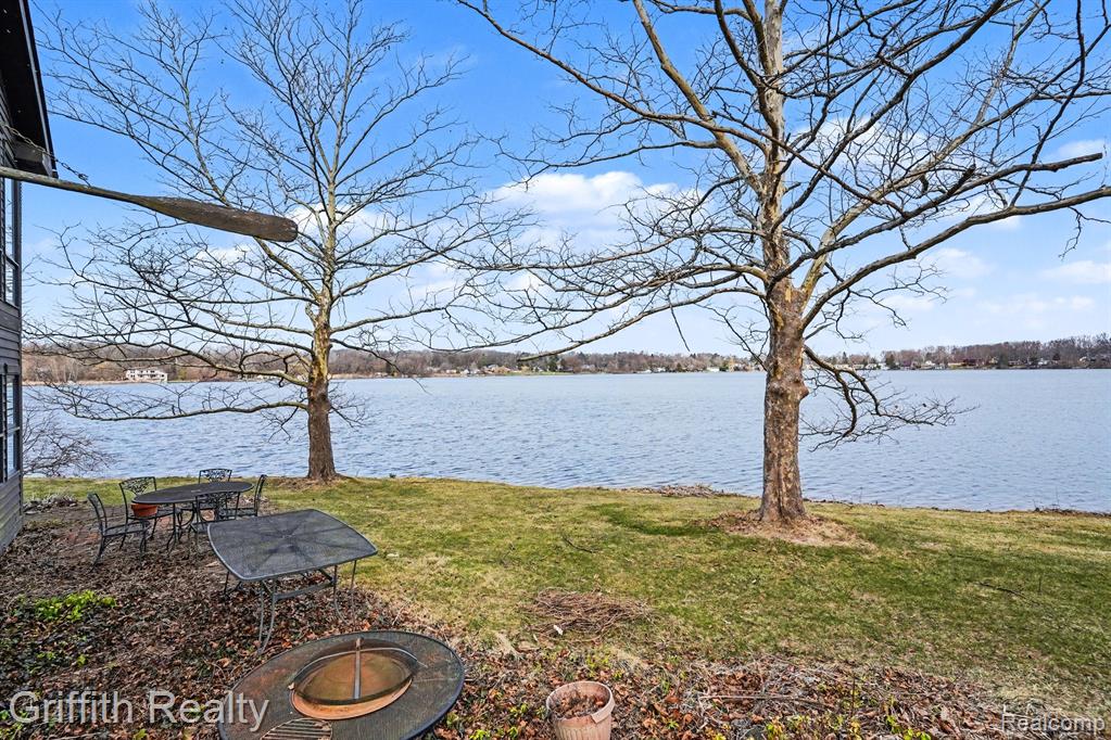 11616 Hall Road Whitmore Lake, MI 48189 - Photo 23 of 27 Gallery Image 23