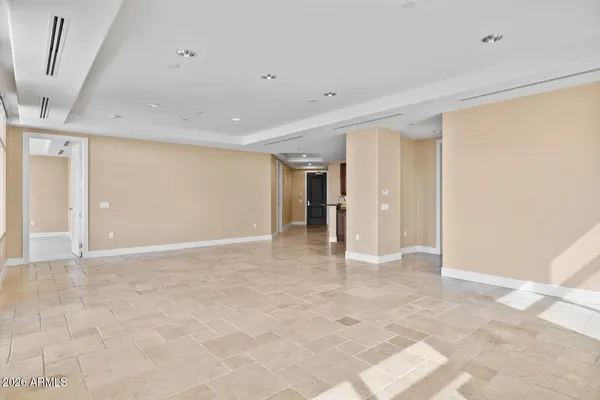 $1,250,000 | 2211 East Camelback Road, Unit 604, Phoenix, AZ 85016