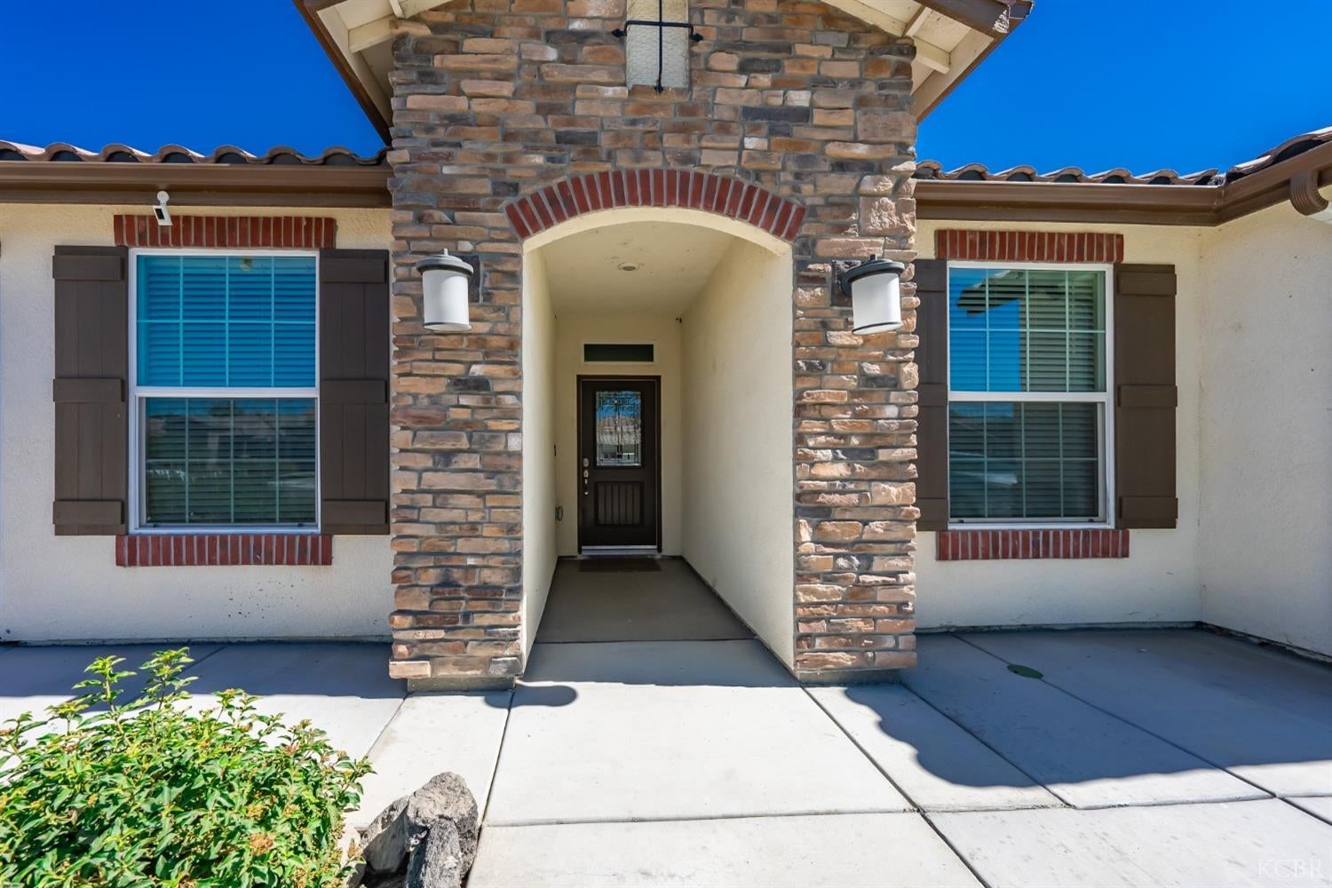 684 Strada Street Lemoore, CA 93245 - Photo 3 of 45 Gallery Image 3