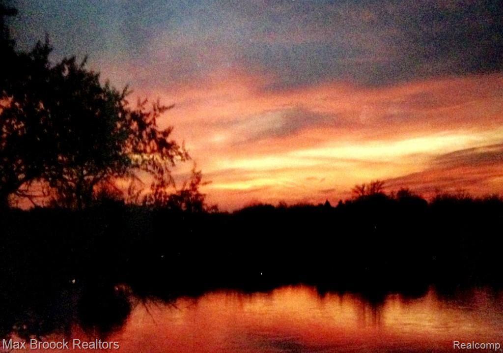 3959 Shellmarr Lane Bloomfield Hills, MI 48302 - Photo 86 of 86 Gorgeous Sunsets