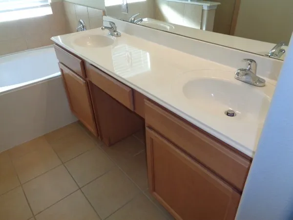 $2,225 | 20211 Ray Falls Drive, Tomball, TX 77375