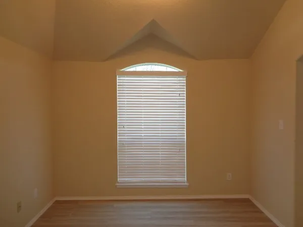 $2,225 | 20211 Ray Falls Drive, Tomball, TX 77375