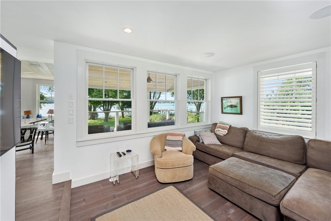 39 Shore Drive Warren, RI 02885 - Photo 22 of 44