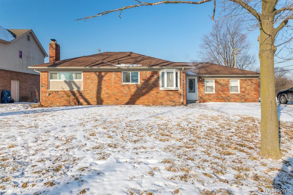 35905 Kelly Road Clinton Township, MI 48035 - Photo 1 of 28