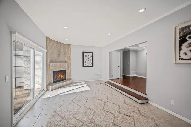 $1,899,000 | 110 Peach Drive, East Hills, NY 11576