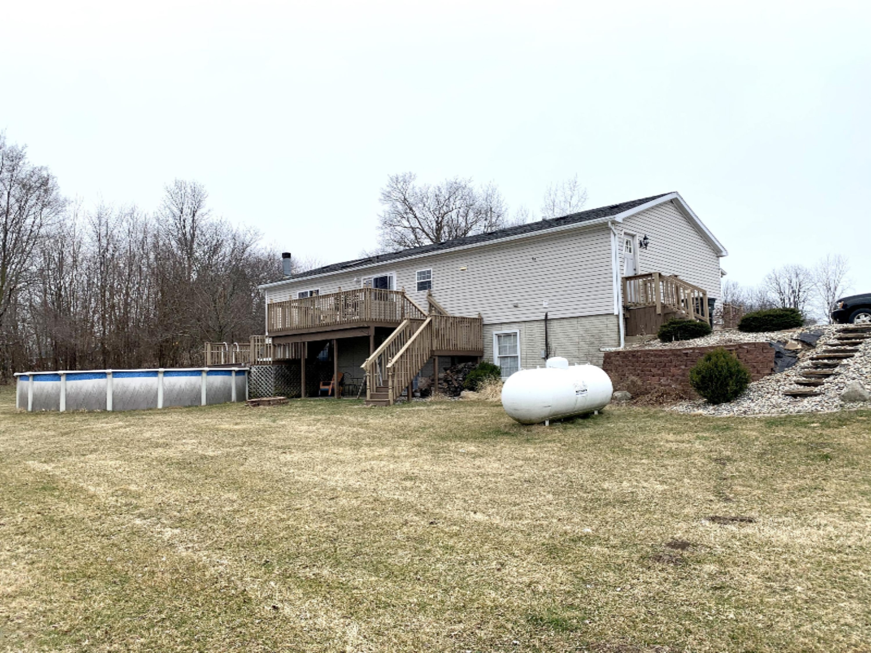 1025 Weaver Road Bronson, MI 49028 - Photo 4 of 46 90FBBB98-86FE-46F5-A99D-1D300A0F707A