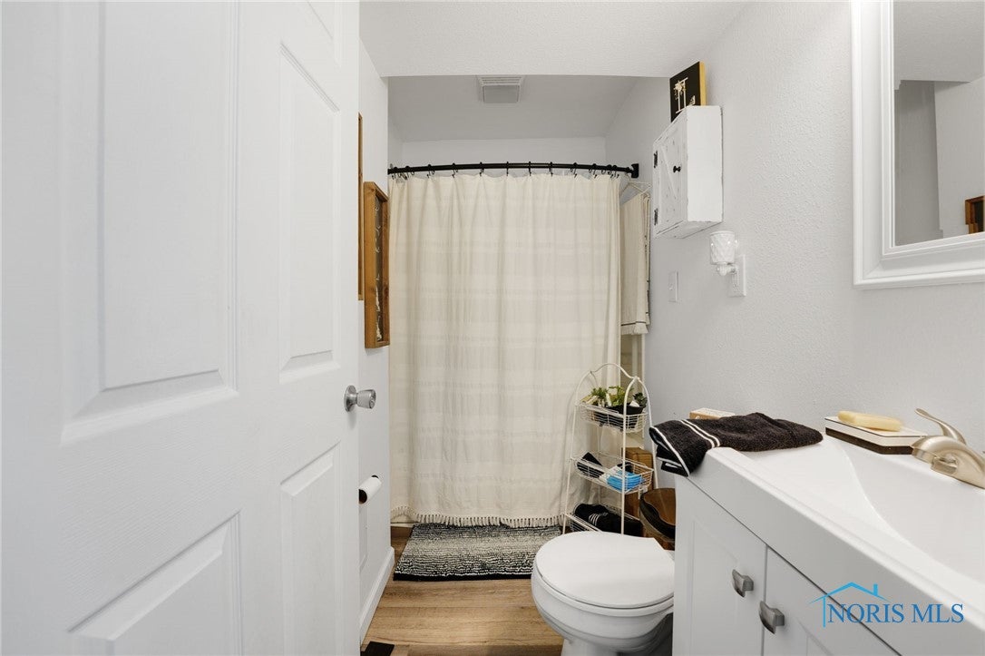 5765 Rambo Lane Toledo, OH 43623 - Photo 13 of 19 Gallery Image 13