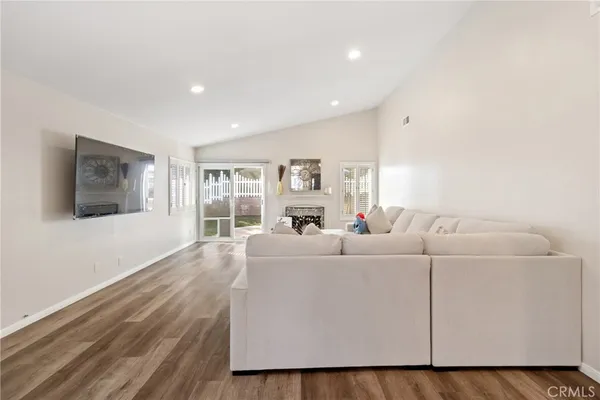 $839,000 | 27945 Sycamore Creek Drive, Valencia, CA 91354