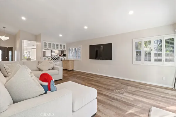 $839,000 | 27945 Sycamore Creek Drive, Valencia, CA 91354