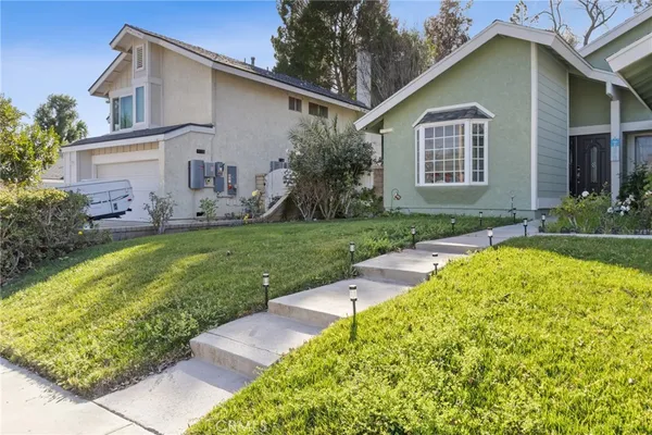 $839,000 | 27945 Sycamore Creek Drive, Valencia, CA 91354