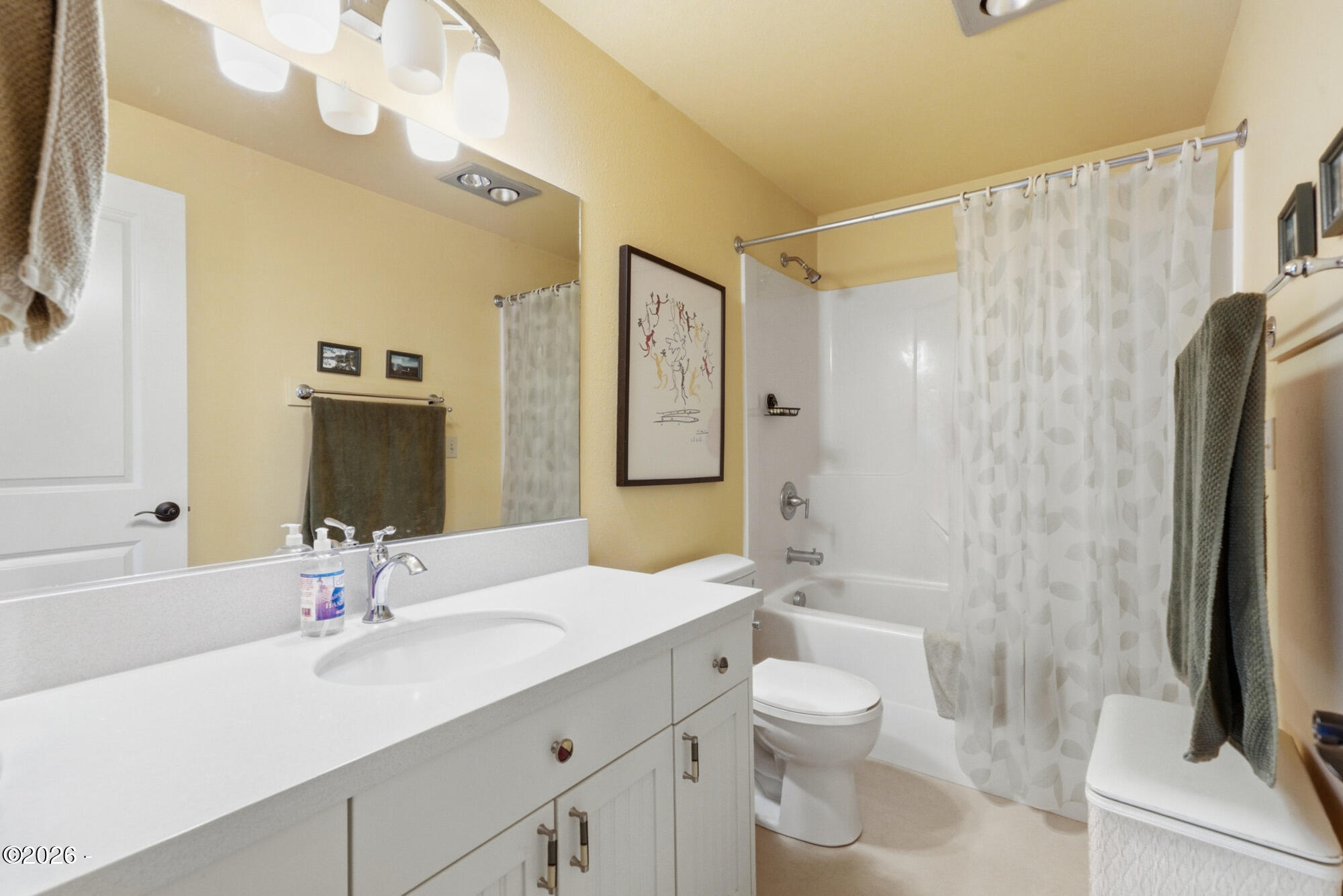 4540 Old State Road Tillamook, OR 97141 - Photo 21 of 37 Bathroom