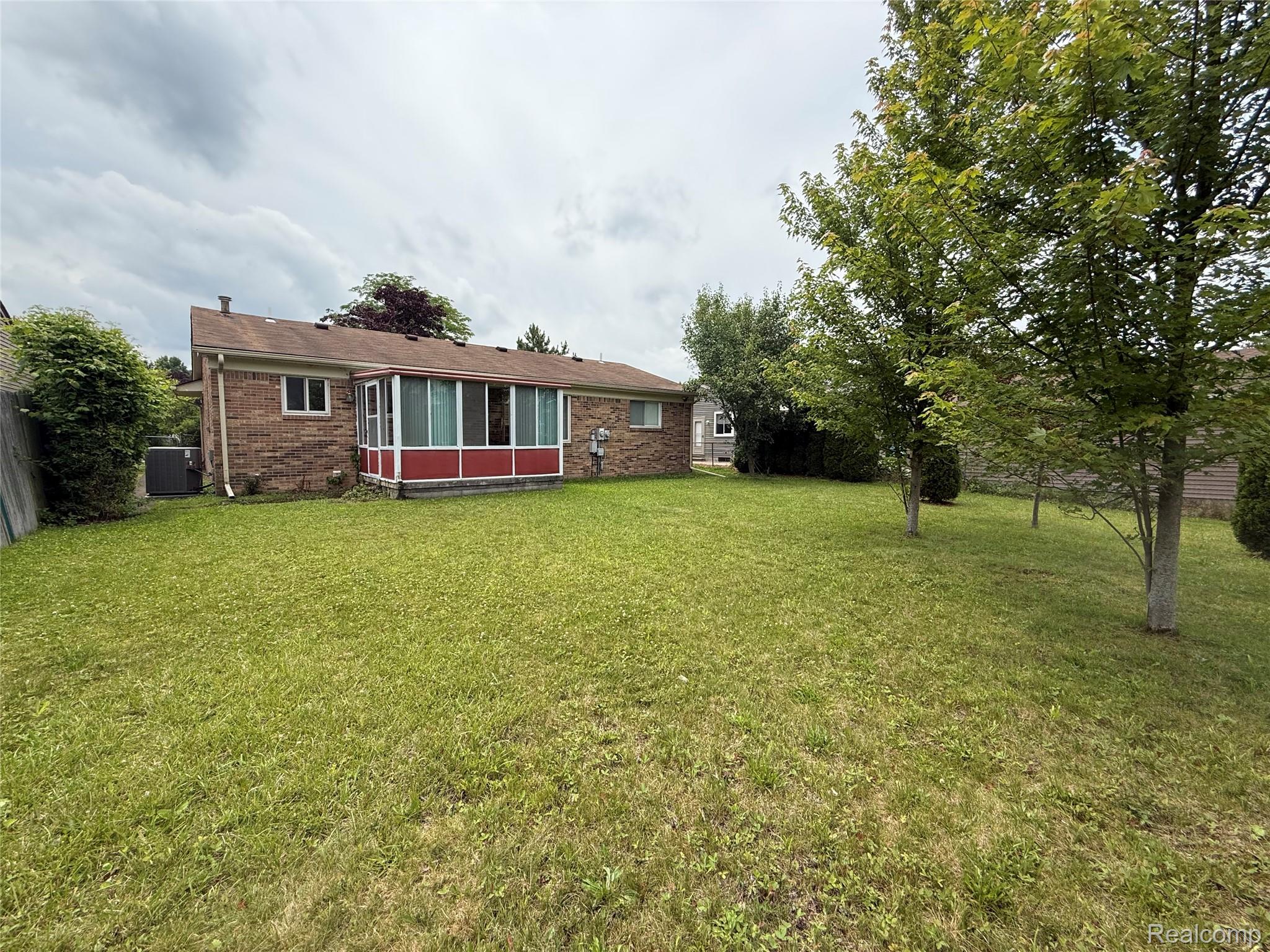 44062 Proctor Road Canton, MI 48188 - Photo 24 of 24 IMG_5490.jpeg