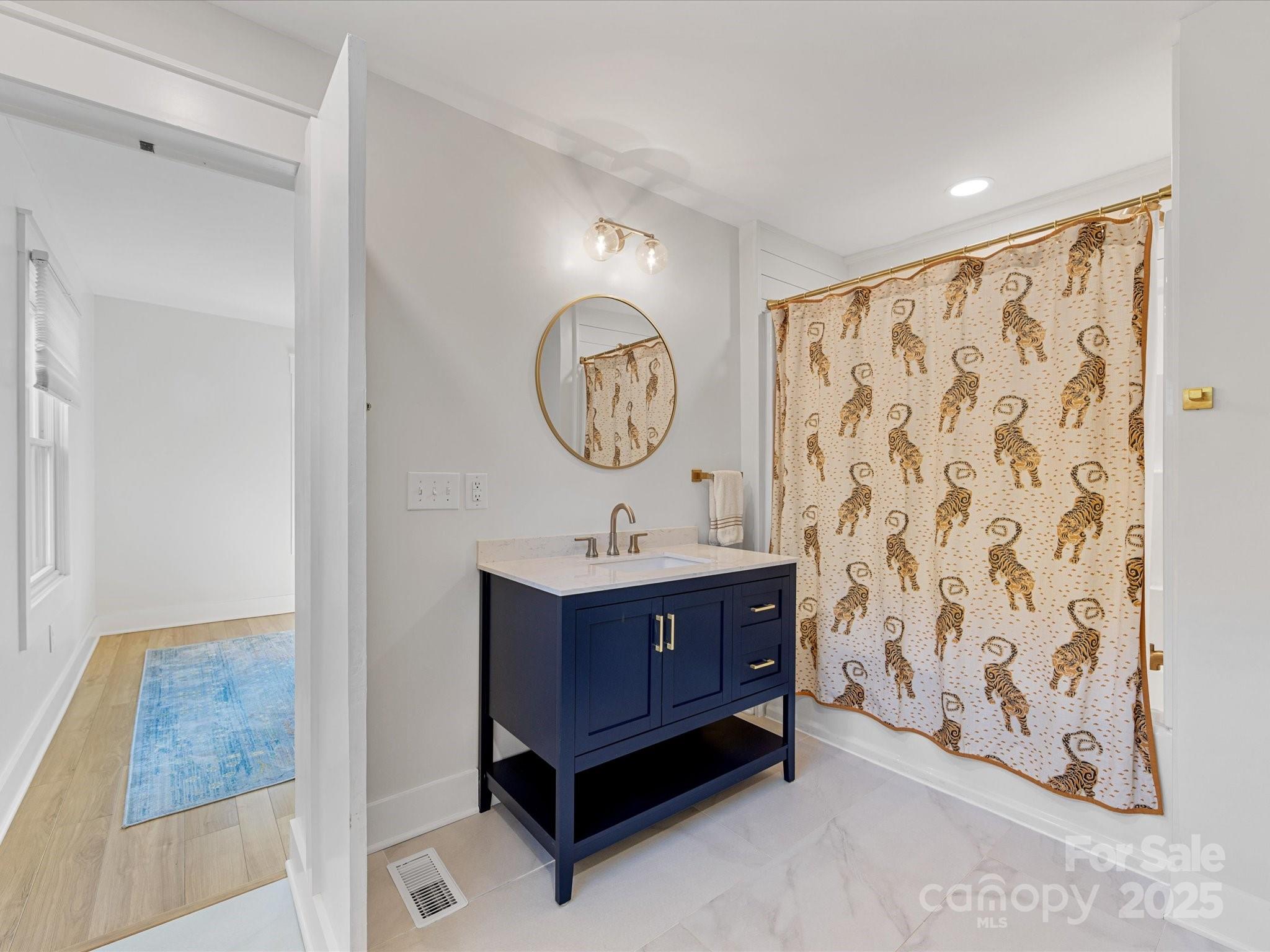 2005 Double Oaks Road Charlotte, NC 28206 - Photo 22 of 28 Gallery Image 22
