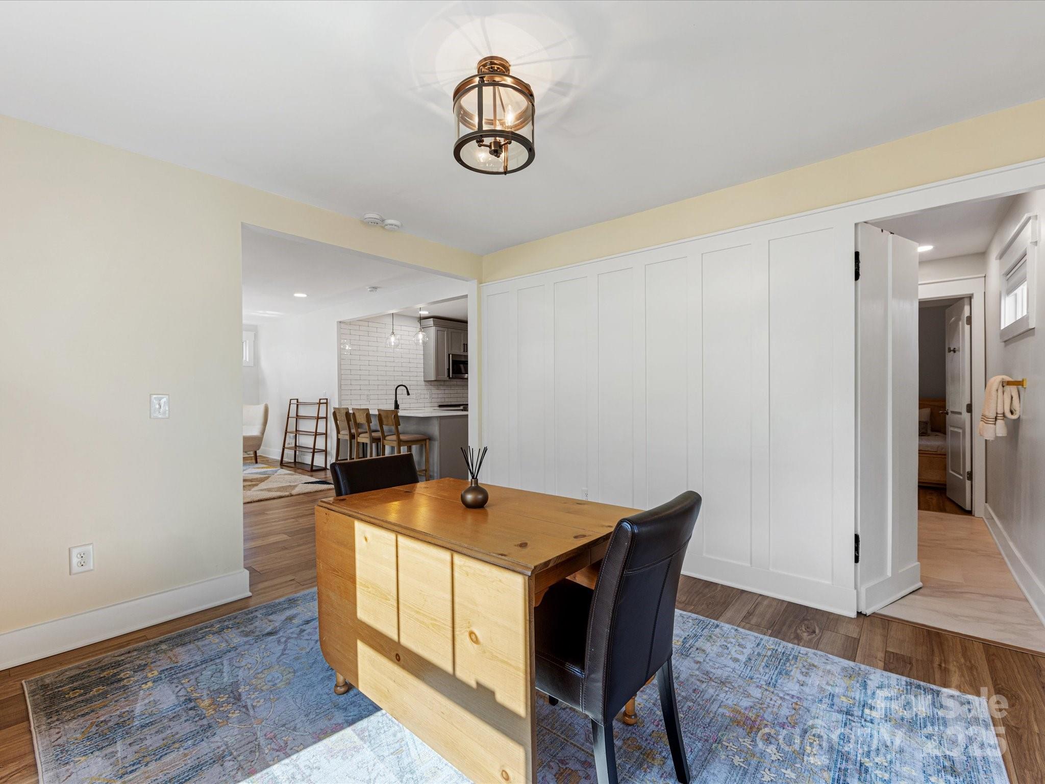 2005 Double Oaks Road Charlotte, NC 28206 - Photo 10 of 28 Gallery Image 10