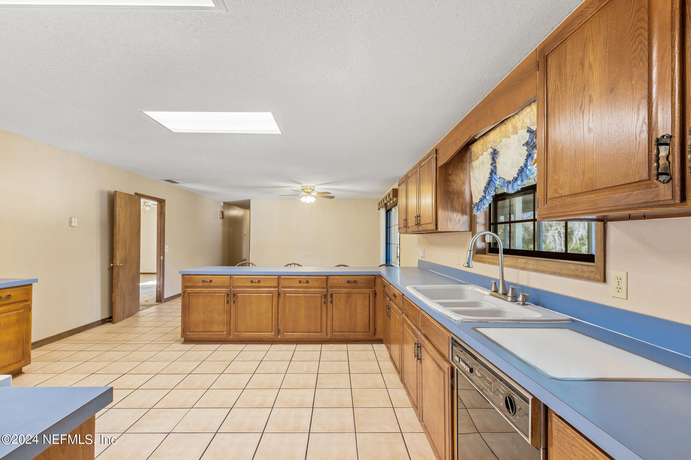 308 Rustic Road Satsuma, FL 32189 - Photo 14 of 43 308 Rustic Rd - WebSized-10
