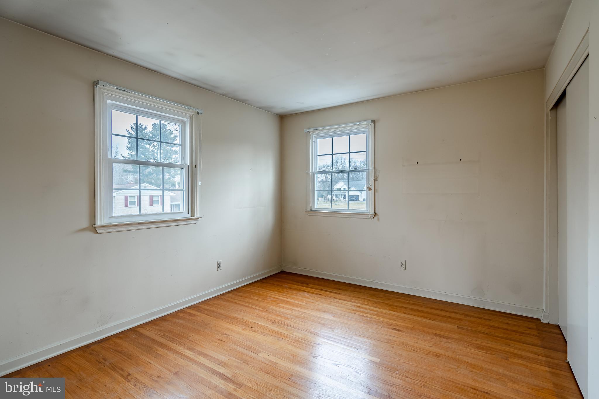 3316 Morningside Road Wilmington, DE 19810 - Photo 25 of 43 first spacious bedroom