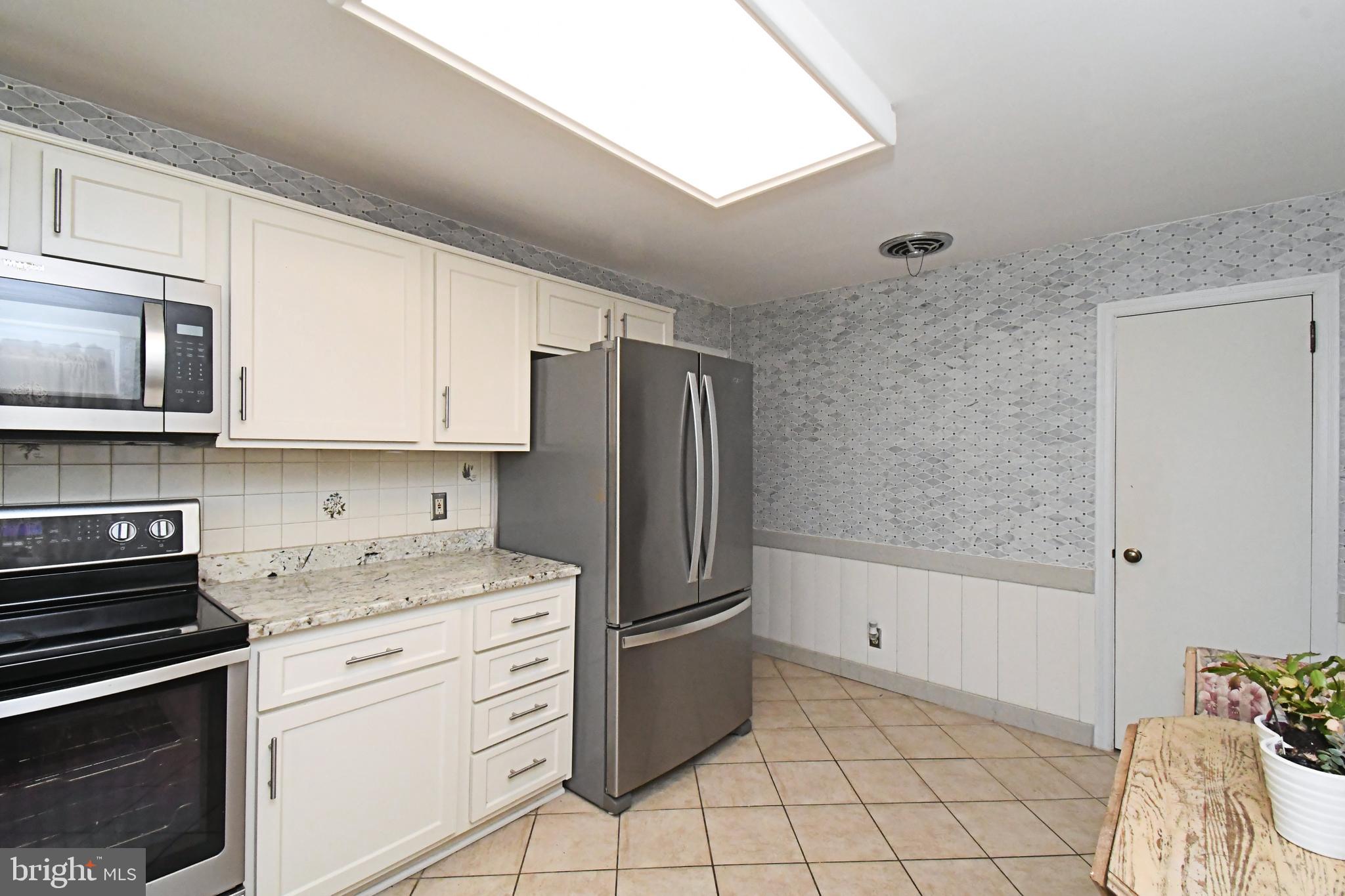 551 Walter Road Warminster, PA 18974 - Photo 17 of 45