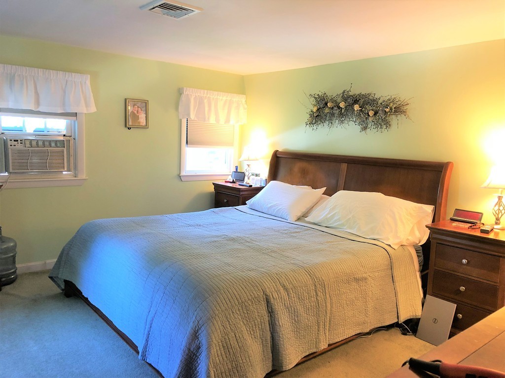 25 Sylvan Road Beverly, MA 01915 - Photo 8 of 20 Gallery Image 8