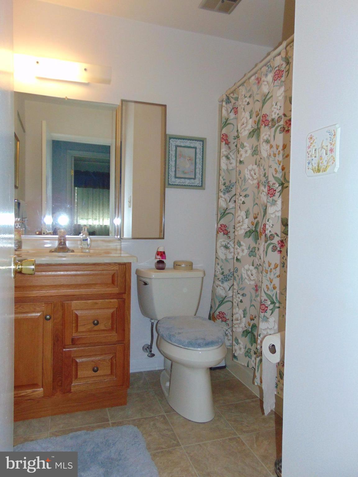 12 Woody Road Baltimore, MD 21221 - Photo 11 of 19 Bath