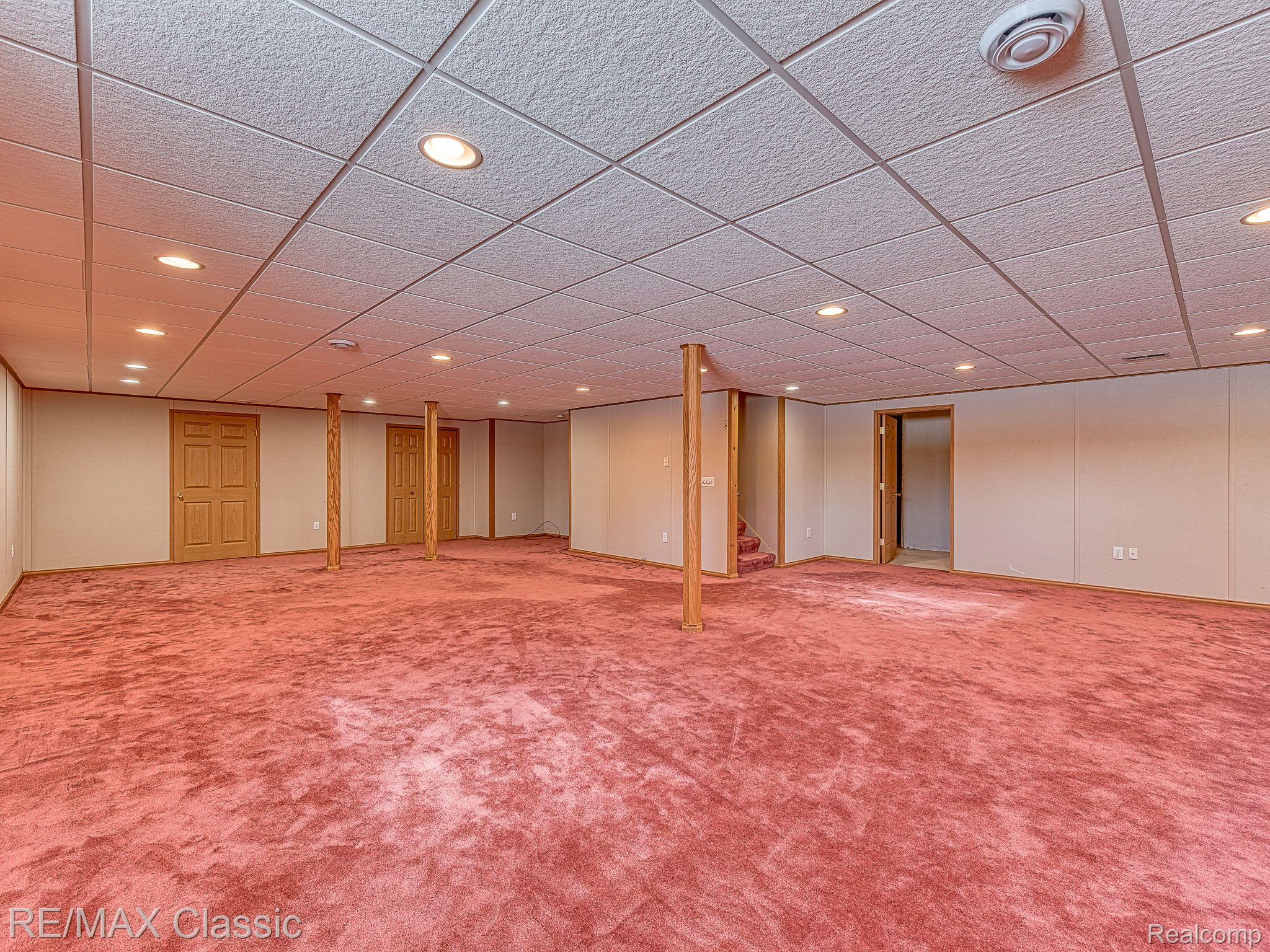 6859 Earhart Road South Lyon, MI 48178 - Photo 31 of 45 Gallery Image 31