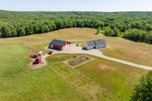 $999,000 | 35 Outpost Road, Nobleboro, ME 04555