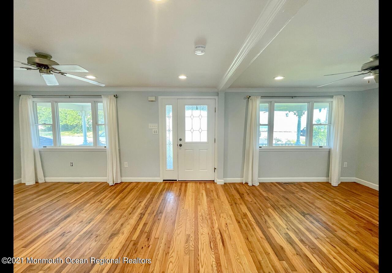 330 Front Street Union Beach, NJ 07735 - Photo 4 of 23