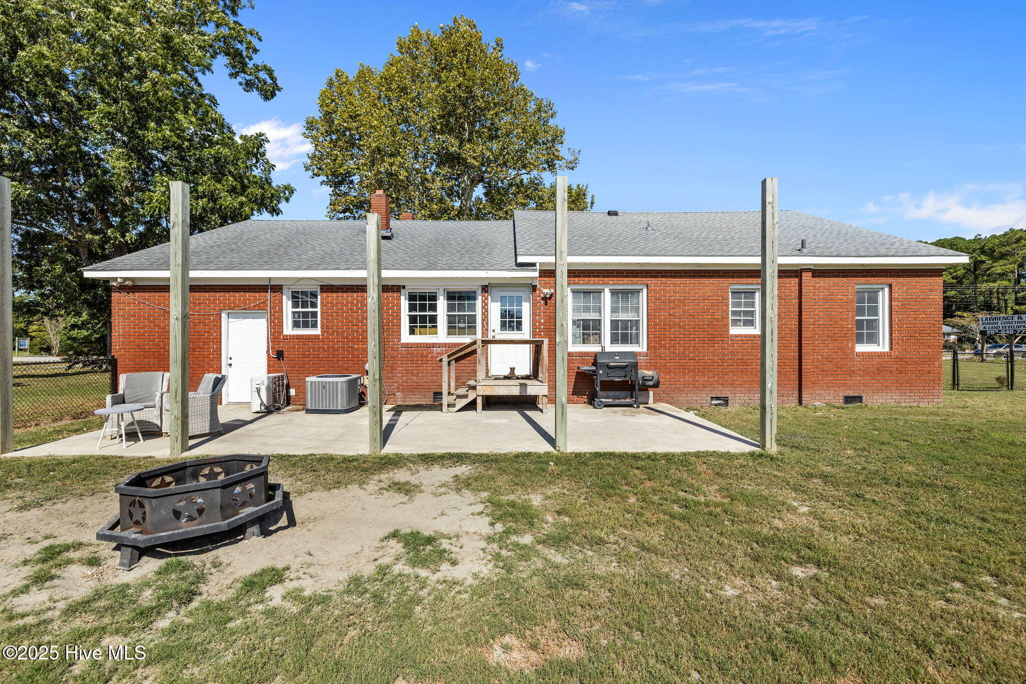 477 Harkers Island Road Beaufort, NC 28516 - Photo 34 of 38 38-web-or-mls-1S3A2252