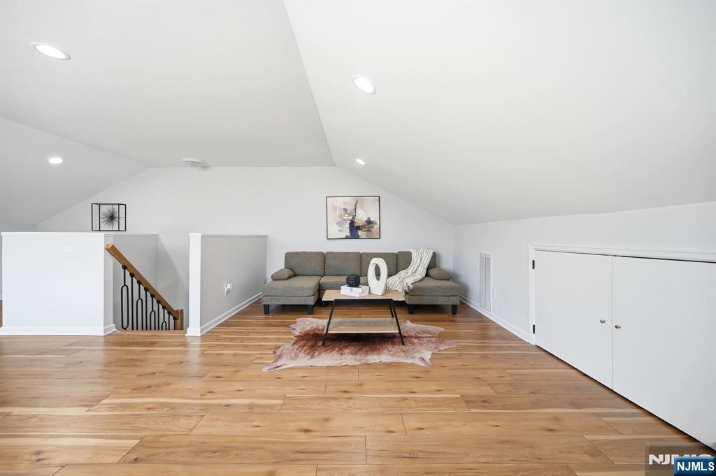 77 Chestnut Street Lodi, NJ 07644 - Photo 39 of 47