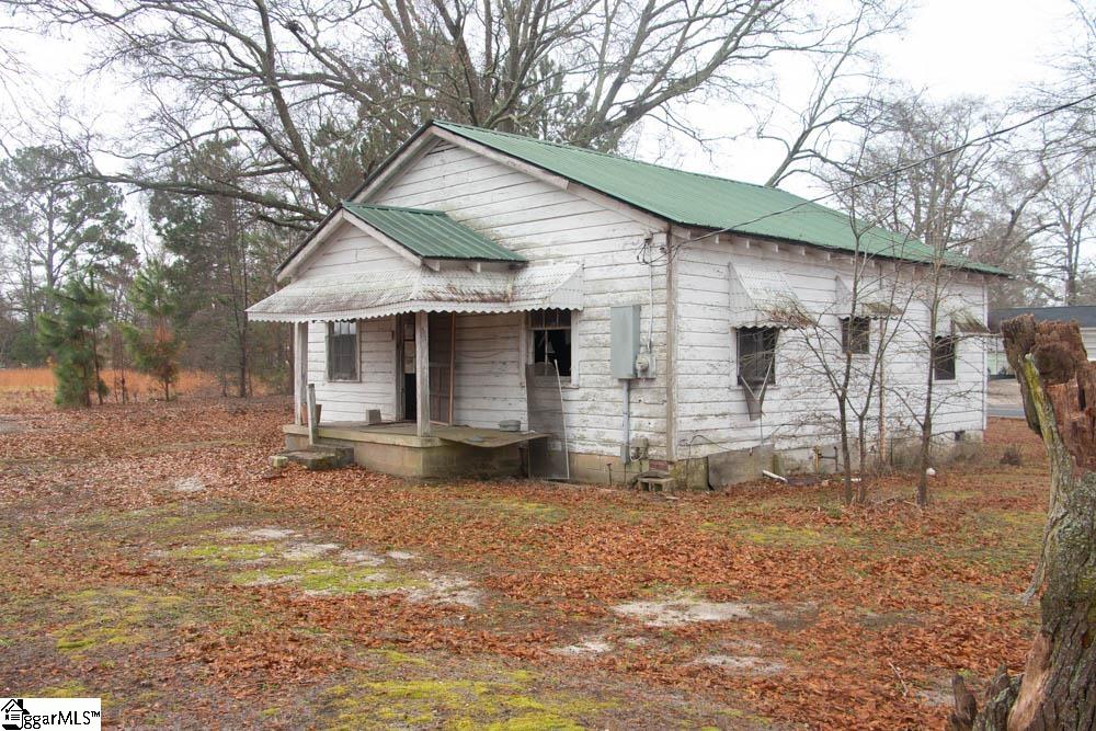 201 North Old Laurens Road Fountain Inn, SC 29644 - Photo 3 of 6