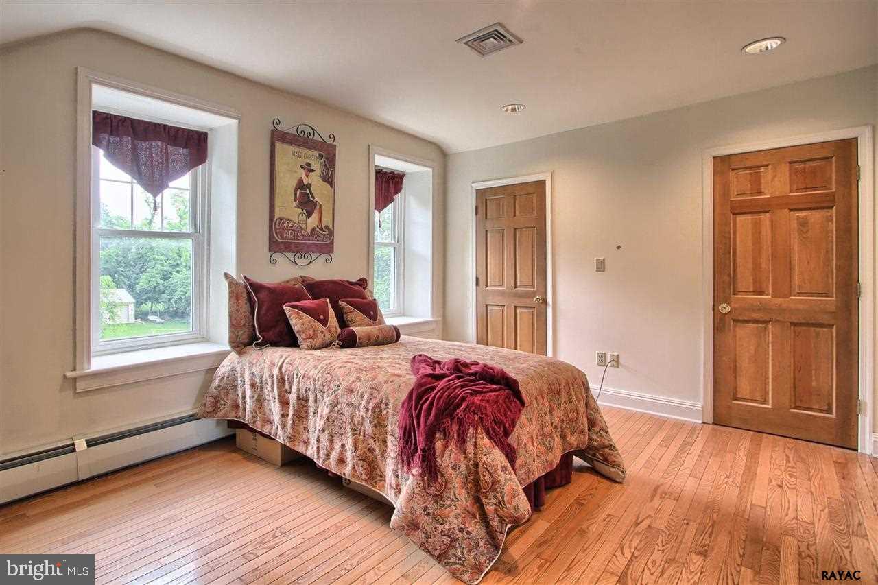 1248 Ridgewood Road York, PA 17406 - Photo 29 of 35 Gallery Image 29