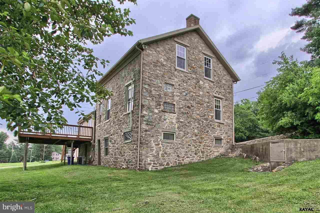 1248 Ridgewood Road York, PA 17406 - Photo 5 of 35 Gallery Image 5