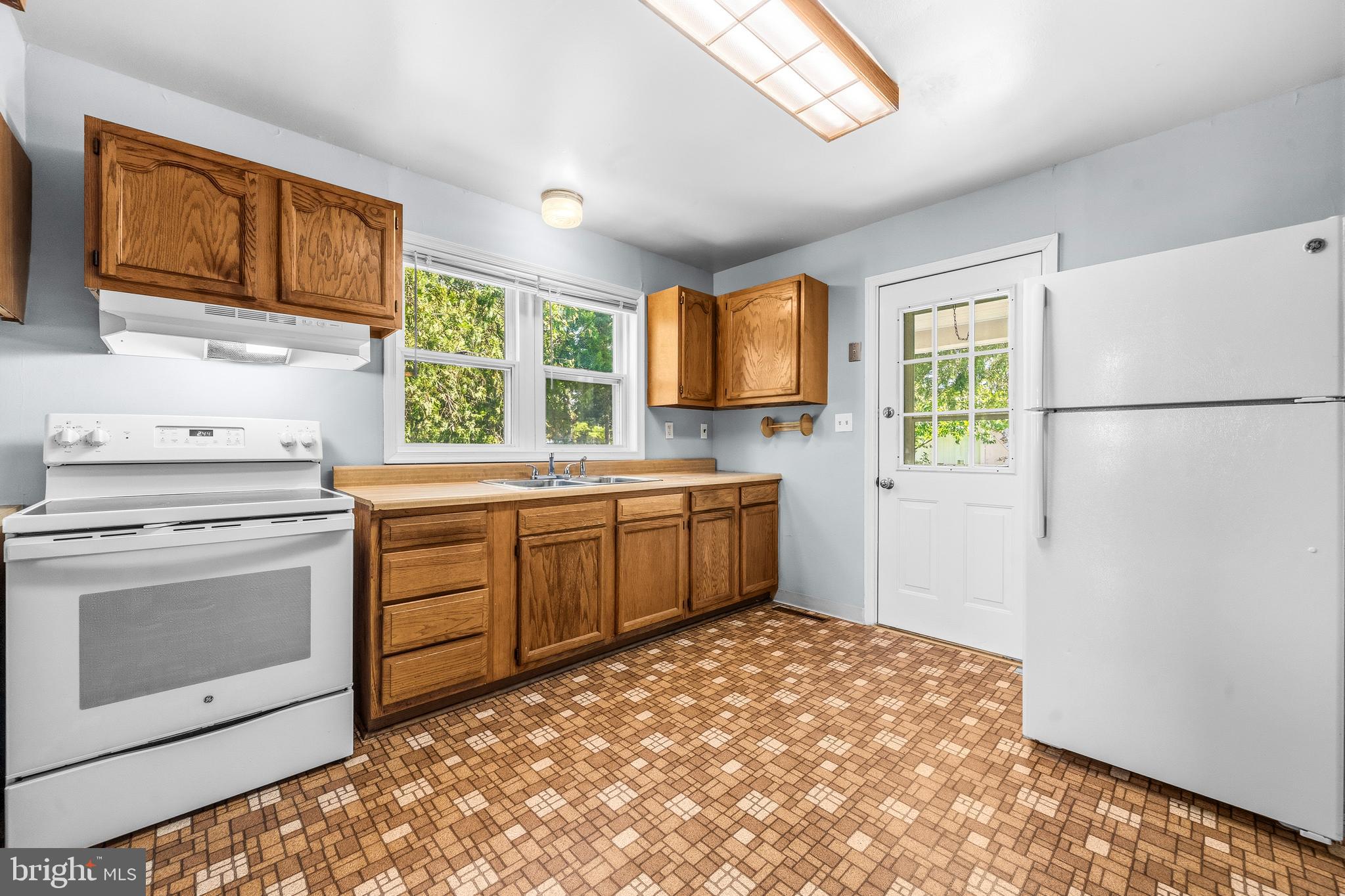 38040 Beach Road Coltons Point, MD 20626 - Photo 13 of 60 Kitchen
