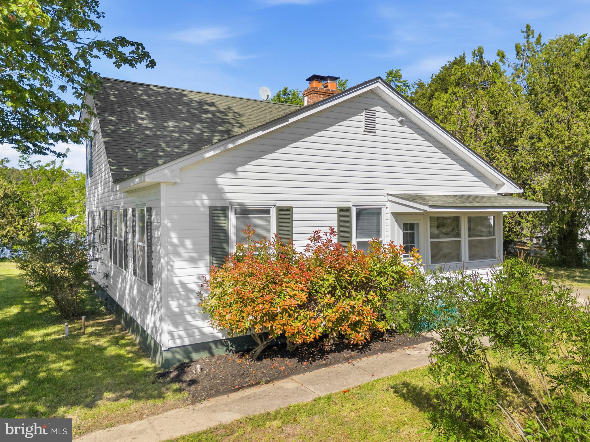 38040 Beach Road Coltons Point, MD 20626 - Photo 4 of 60 Exterior