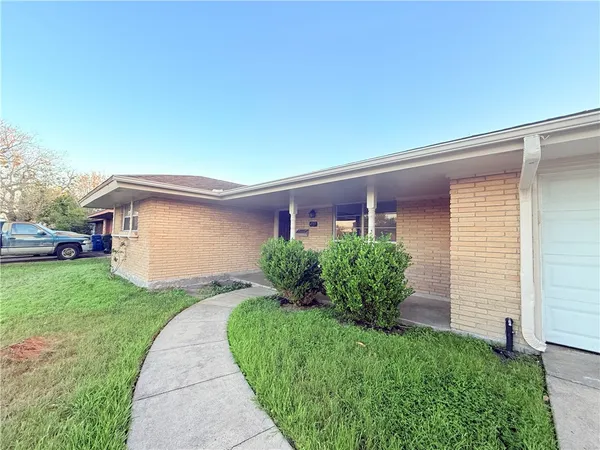 $1,695 | 4717 South Shea Parkway, Corpus Christi, TX 78413