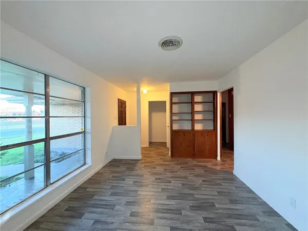 $1,695 | 4717 South Shea Parkway, Corpus Christi, TX 78413