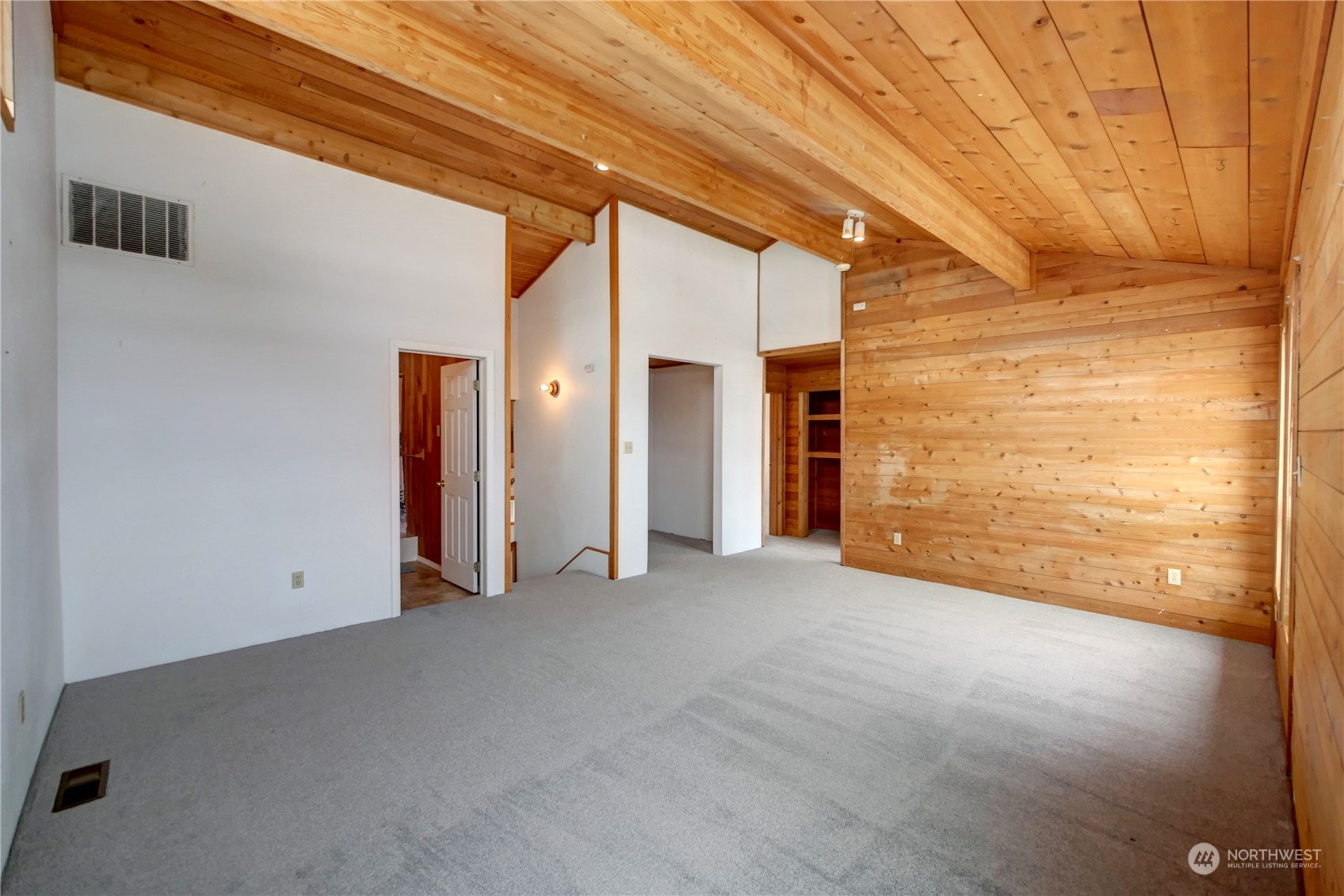 10 Sunrise Heights Road Malott, WA 98840 - Photo 34 of 40 a view of empty room with an empty room